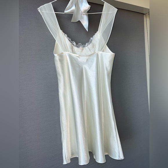 California Dynasty Babydoll Slip Dress (size M) in Cream with Floral Decal - Picture 3 of 5